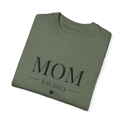 Mom Est. 2023 T-Shirt