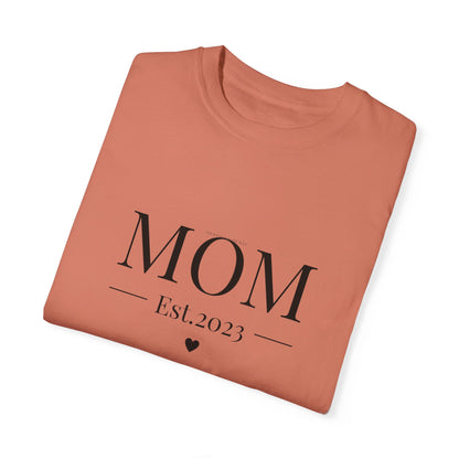 Mom Est. 2023 T-Shirt