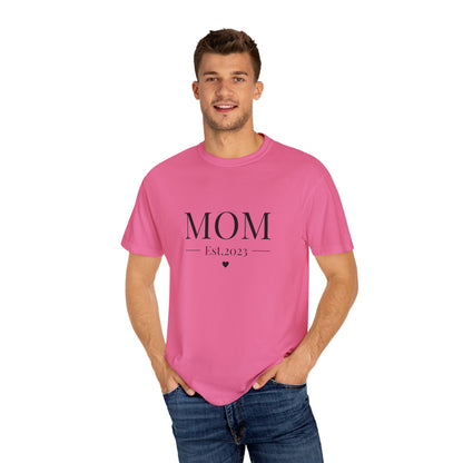 Mom Est. 2023 T-Shirt