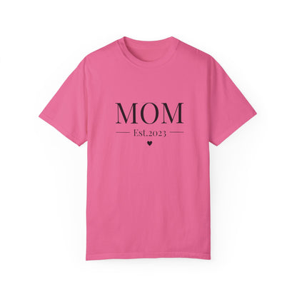Mom Est. 2023 T-Shirt
