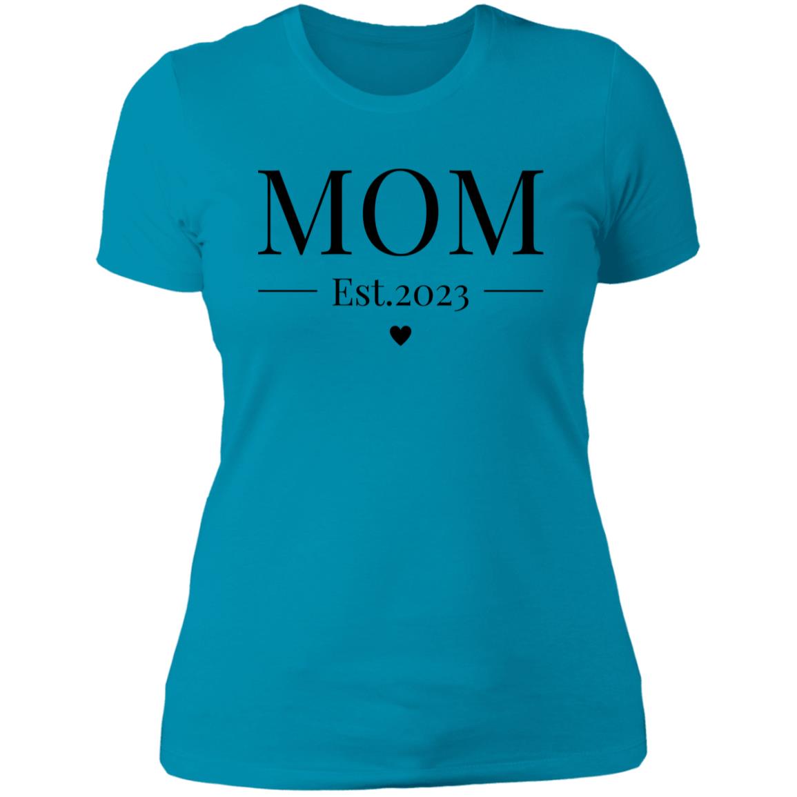 Mom Est 2023 T-Shirt