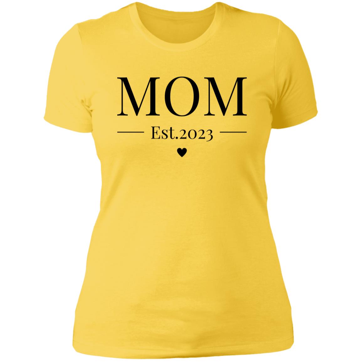 Mom Est 2023 T-Shirt