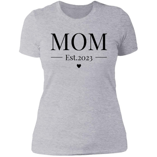 Mom Est 2023 T-Shirt